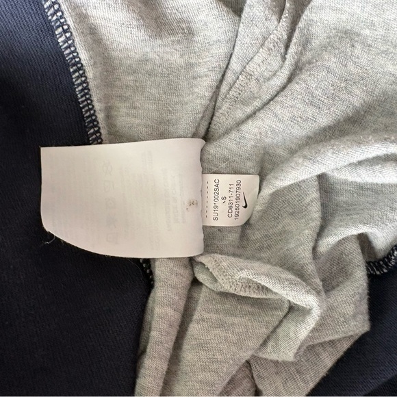 NIKEx SACAI sz XS Hybrid Tee Navy Blue Stripe Tshirt CD6311 White Gray - Picture 7 of 10